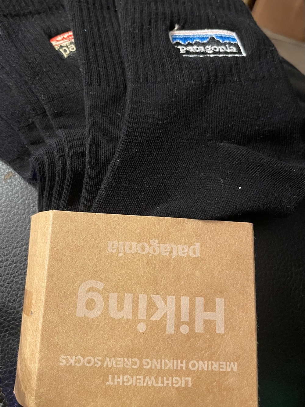 Patagonia Unisex Lightweight Hiking Crew Socks - Black - Picture 4 of 4